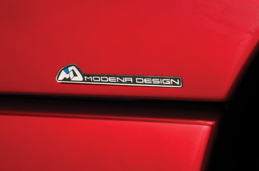  Pagani Zonda C12 7.3 S Roadster 2005 года  (фото 4 из 27)